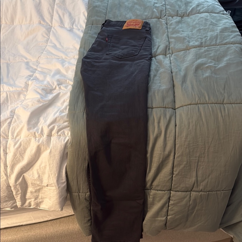 Levi's Men's Grey Jeans